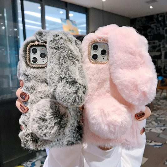 Pūkuotas  "iPhone" telefono dėklas