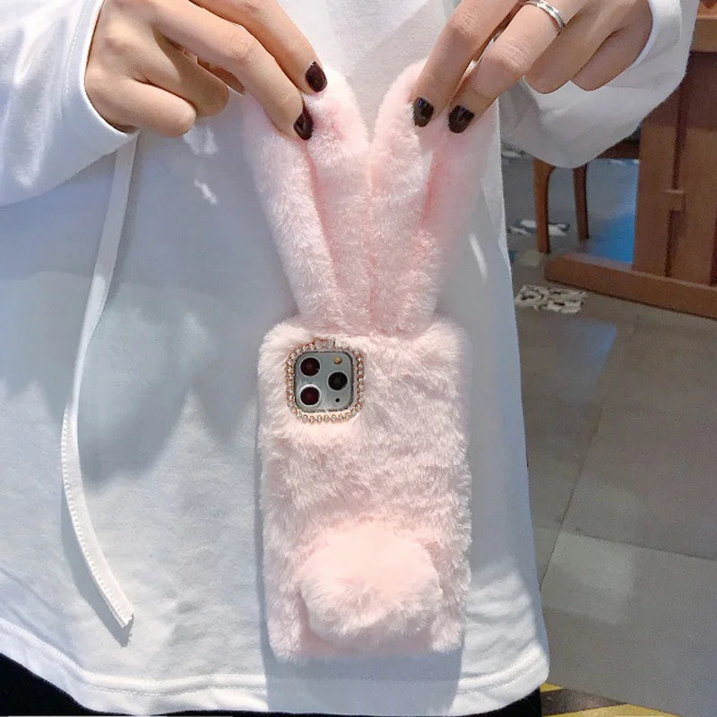 Pūkuotas  "iPhone" telefono dėklas