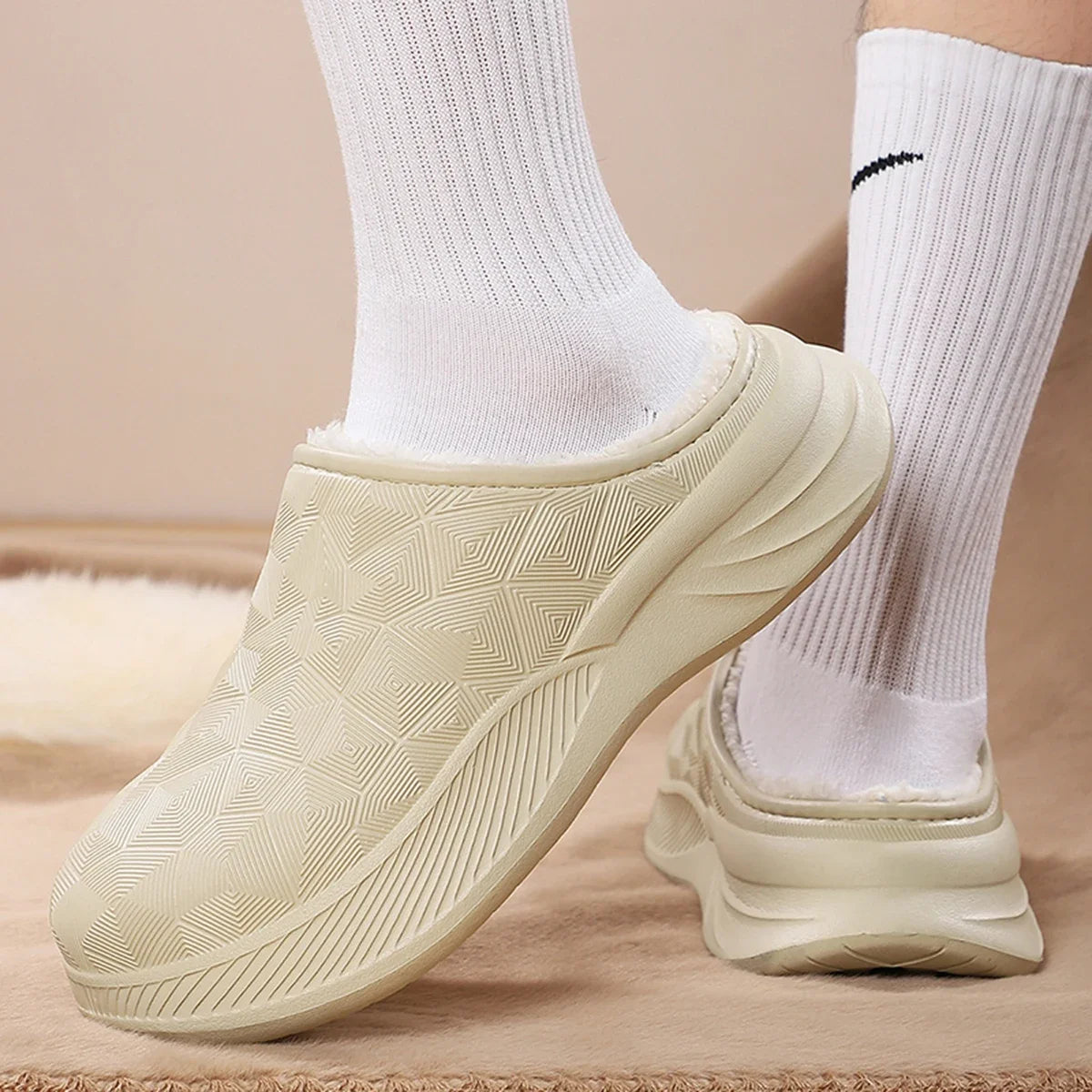 Šiltos lauko šlpetės „CozyStep“