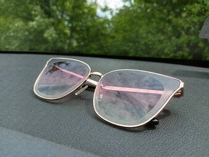 Moteriški akiniai nuo saules "CAT EYE"stiliiaus